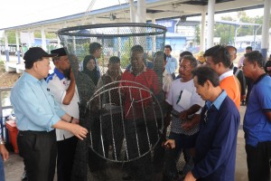 ddg-dofm-tn-hj-johari-inspecitng-ted-kuantan-sep-13